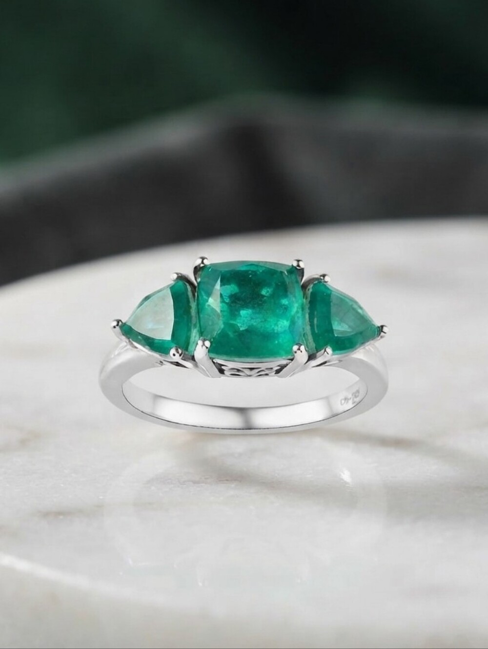 Emeraldine Quartz (Triplet) 3 Stone Platinum Over Sterling Silver Ring 4.75 CTW